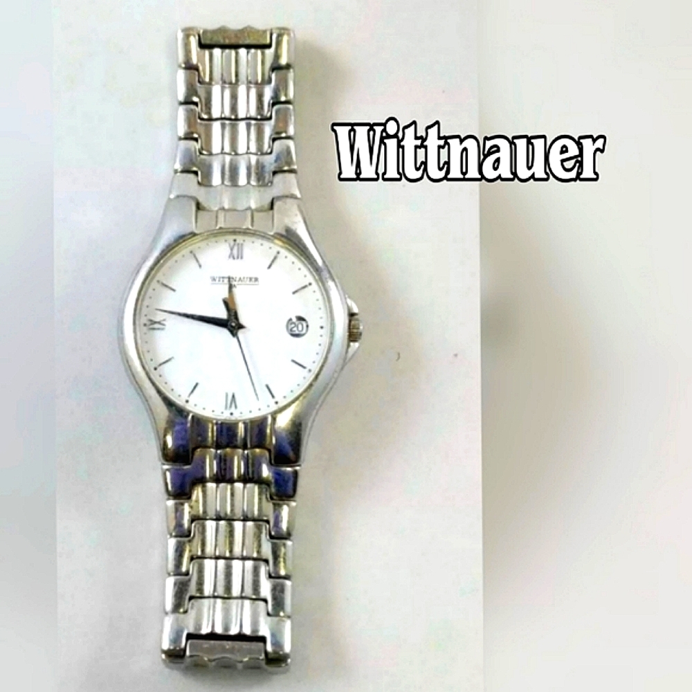 WITTNAUER! Silver tone watch with new battery installed!  Unisex stainless steel
